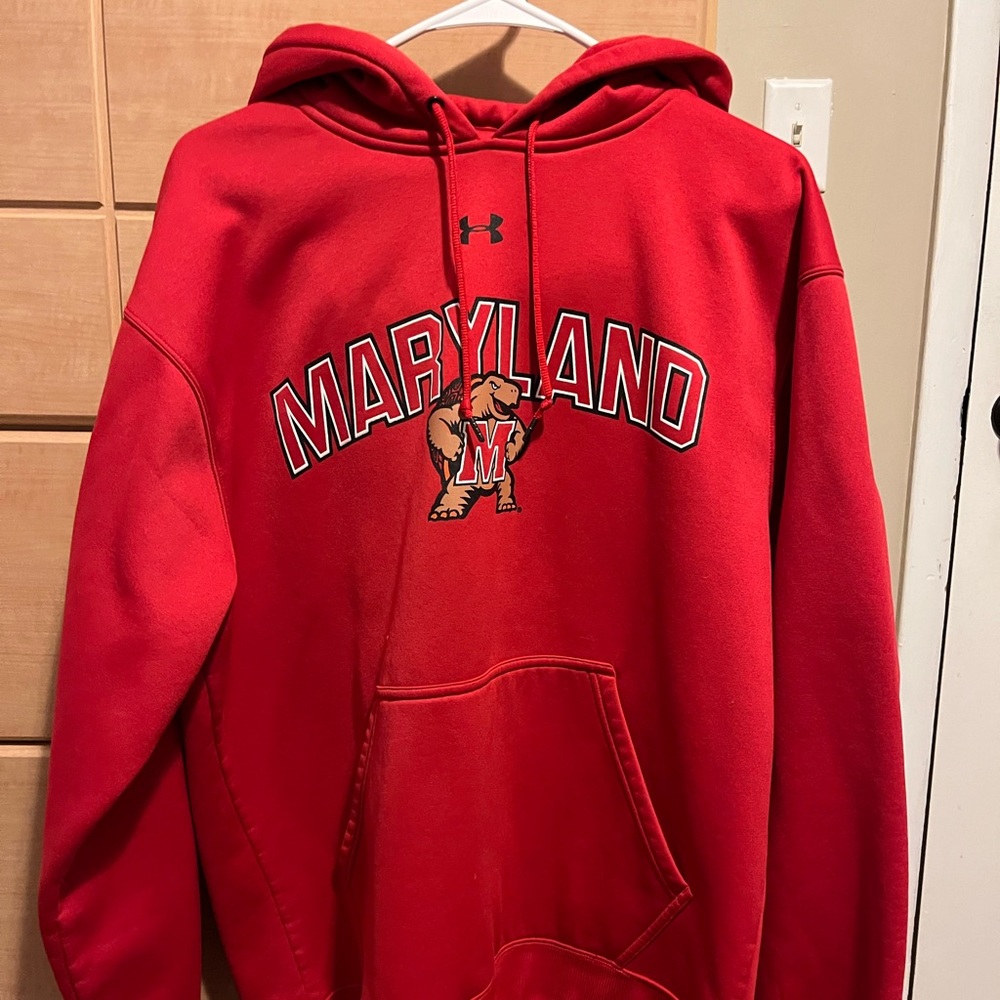 Red Maryland University Under Armor sweatshirt large